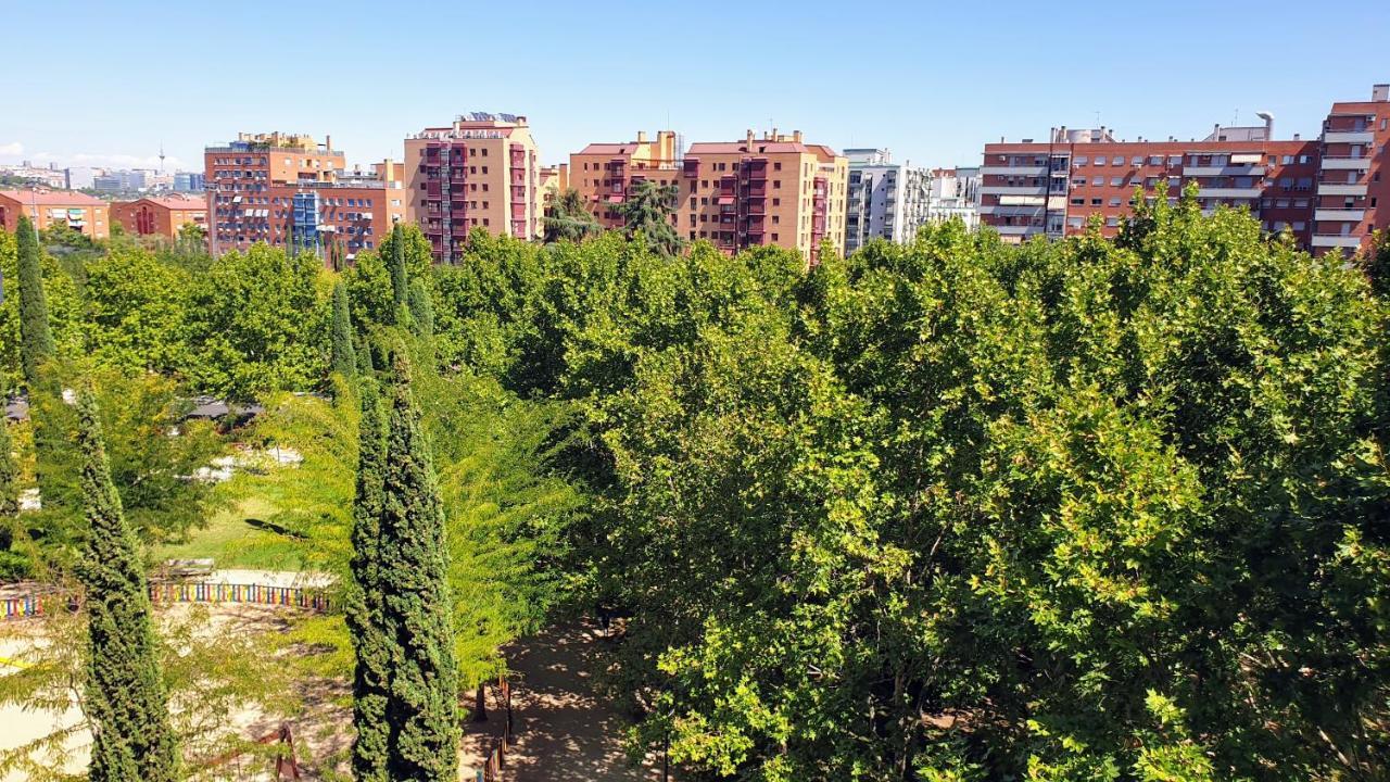 Habitacion Caja Magica Madrid Exterior foto